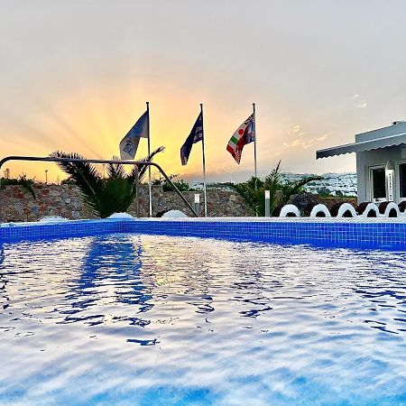 Villa Agas Karterados  Luaran gambar